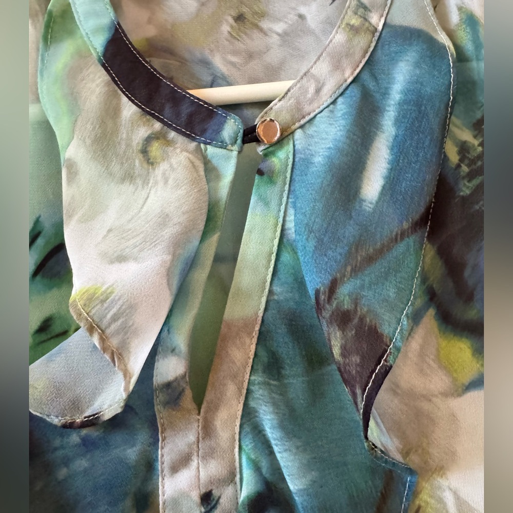 Liz Claiborne Sheer Floral Blue Green Ruffle Blouse Size Small - Picture 6 of 7